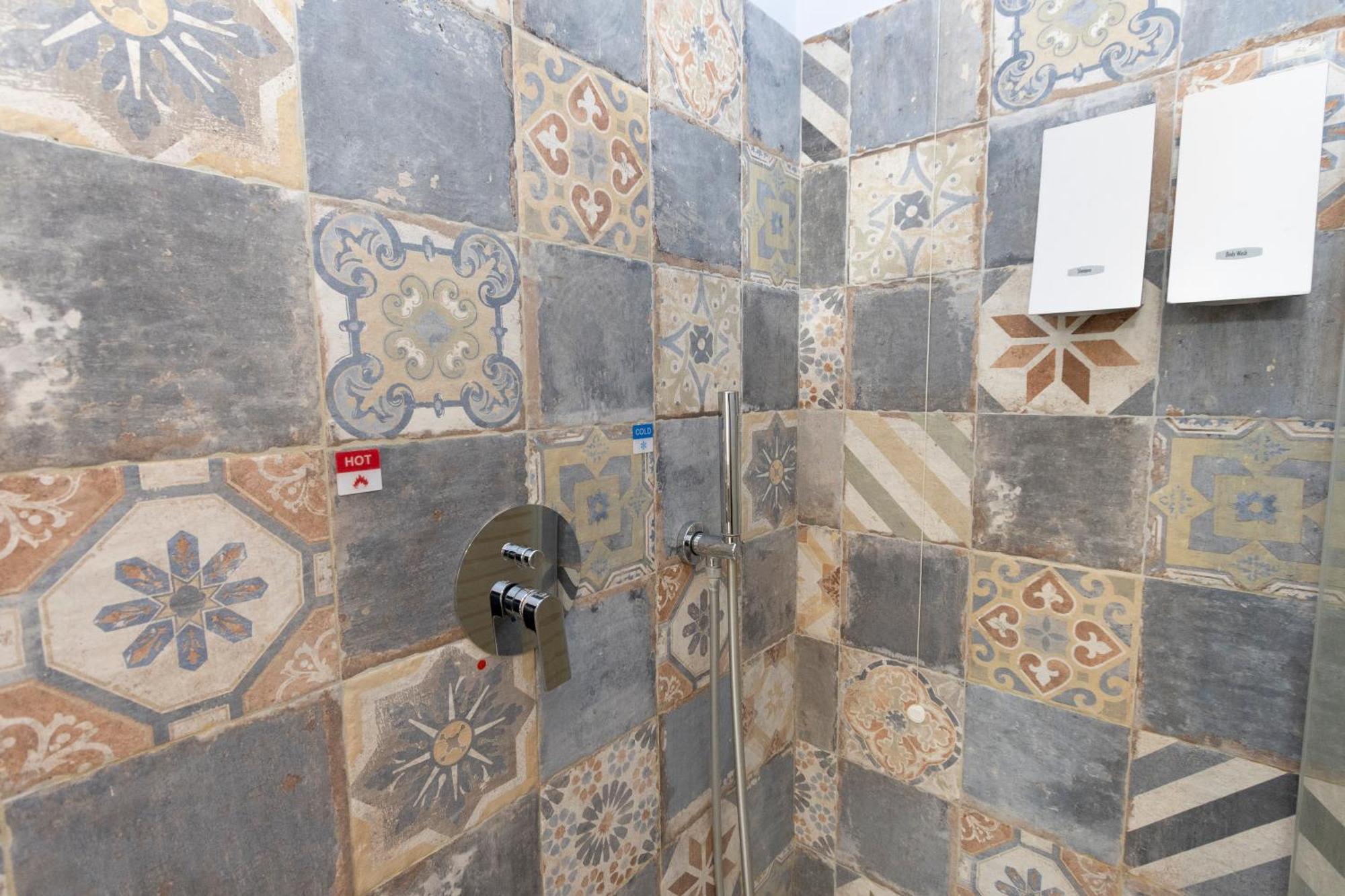 Romano Suite B9 Buitenkant foto